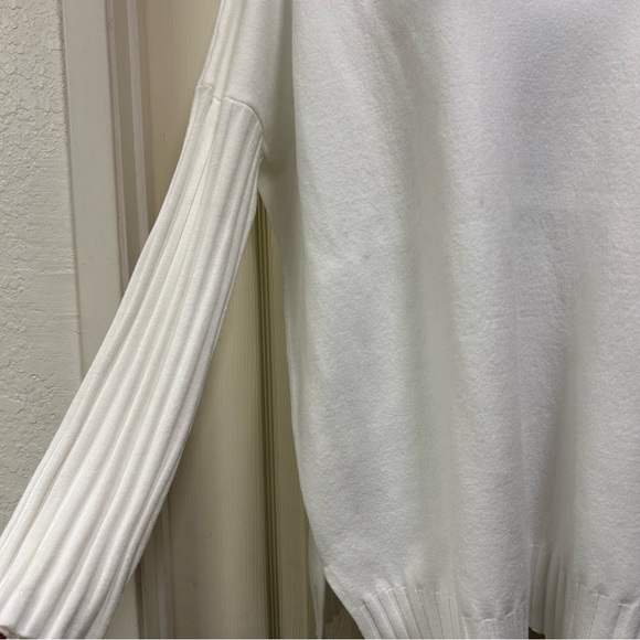 FRENCH CONNECTION • Soft Pullover Sweater - Picture 5 of 11